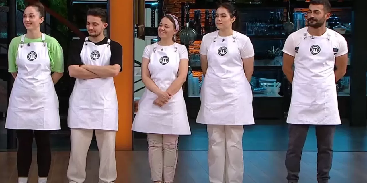 22 Temmuz Masterchef Ana Kadroya Giren Yarışmacı Kim Oldu? 10. Önlüğü Kim Aldı?